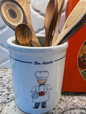 Cordon Bleu Ceramic Utensil Crock with Chefs on Three Sides - Bon Appétit